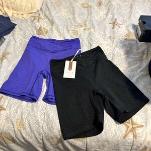 Isla Movement v waist shorts